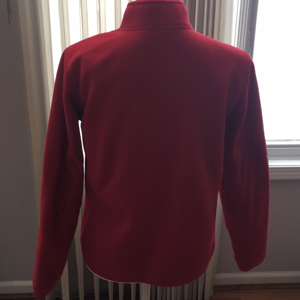 Red sweater - Picture 2 of 6